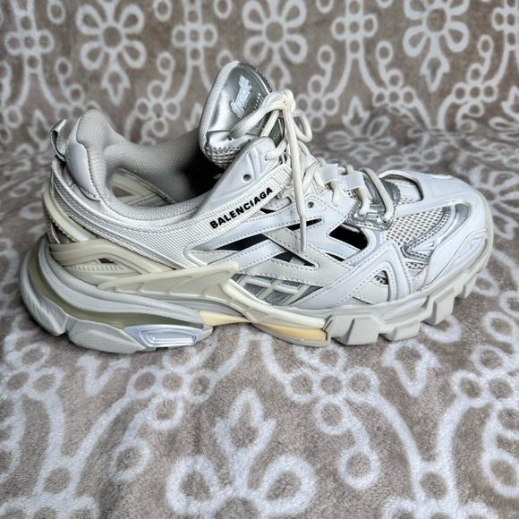 Authentic Balenciaga Trainer 2.0 - Picture 6 of 10